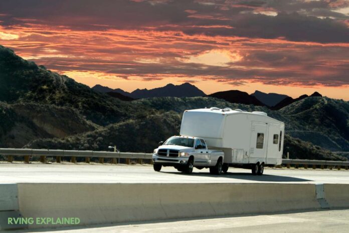 gooseneck vs 5th wheel hitches