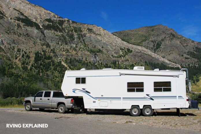gooseneck vs 5th wheel hitch